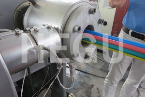 Máquina extrusora de plástico de tubos corrugados de gran venda para tubos de PVC de PE corrugado dunha única parede