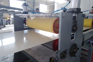 Top Suppliers China Plastic EPE Insulation Sheet Floor Aluninum Foam Sheet Production Machine Foam Sheet Machine