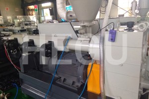 Kina OEM rabljena proizvodna linija za ekstruziju HDPE cijevi